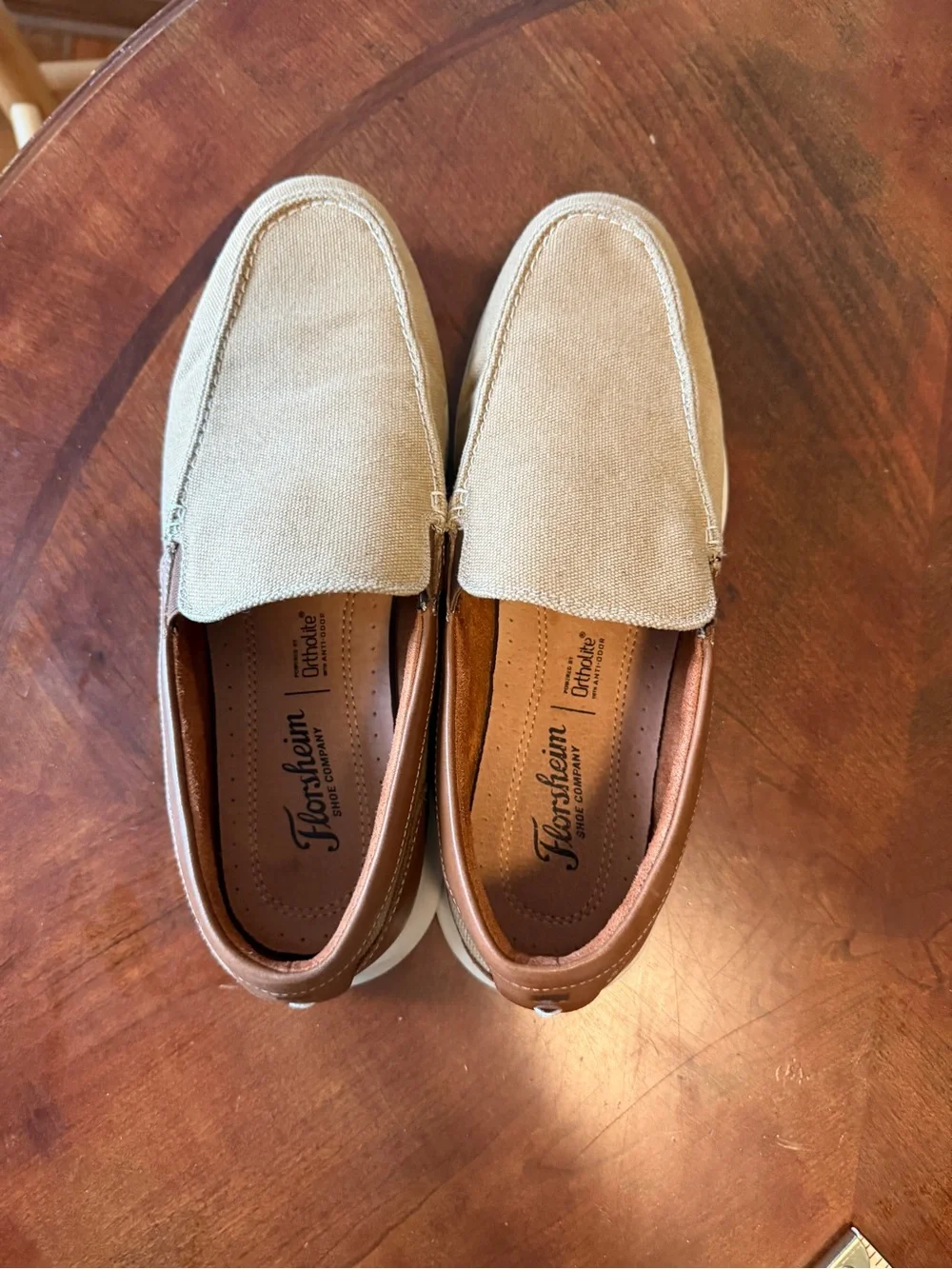Florsheim Montigo Venetian Moc Toe Tan Loafers Size 8 W Khaki Slip on Shoes